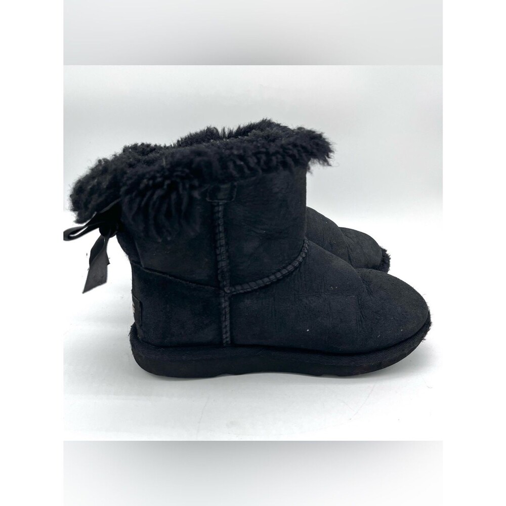 Ugg Girls Size 13 Mini Bailey Bow